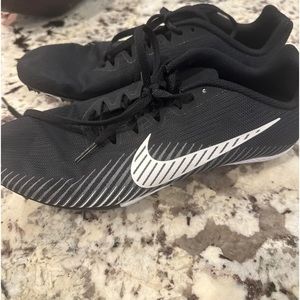 Men’s size 8.5 track shoes